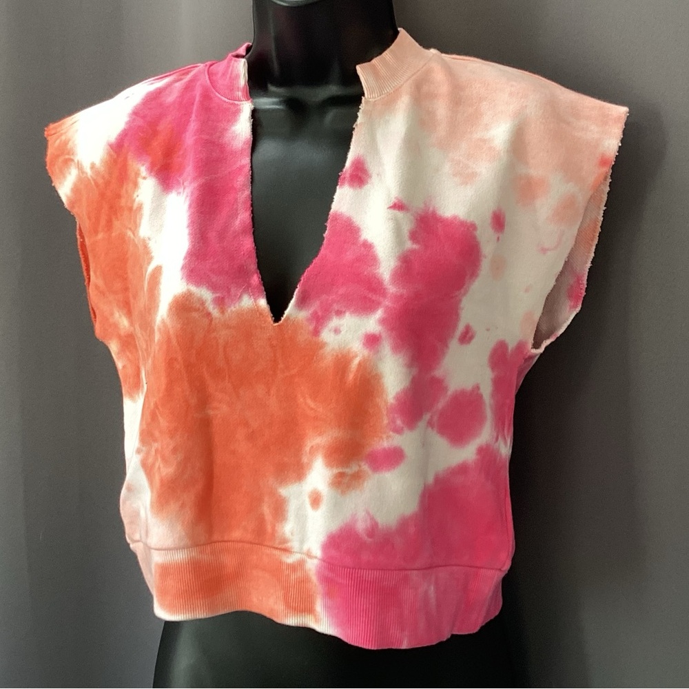 Retro-Inspired French Terry Bold Coral Tie Dye Cropped Sleeveless Muscle Tee NWT